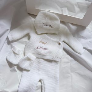 Ensemble maille 4 pièces – brodé