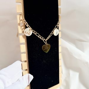 bracelet pendentif coeur et horouf à gravé